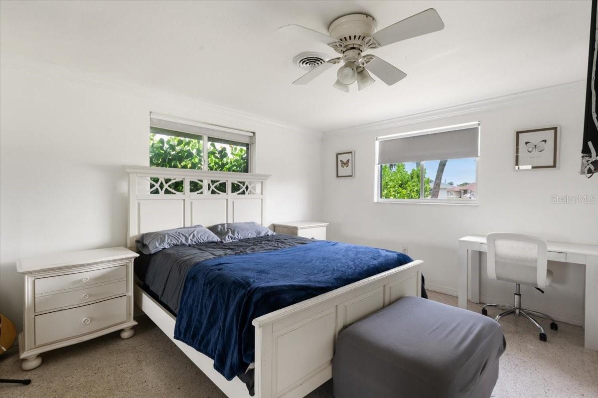 SOUTH VENICE - Residential