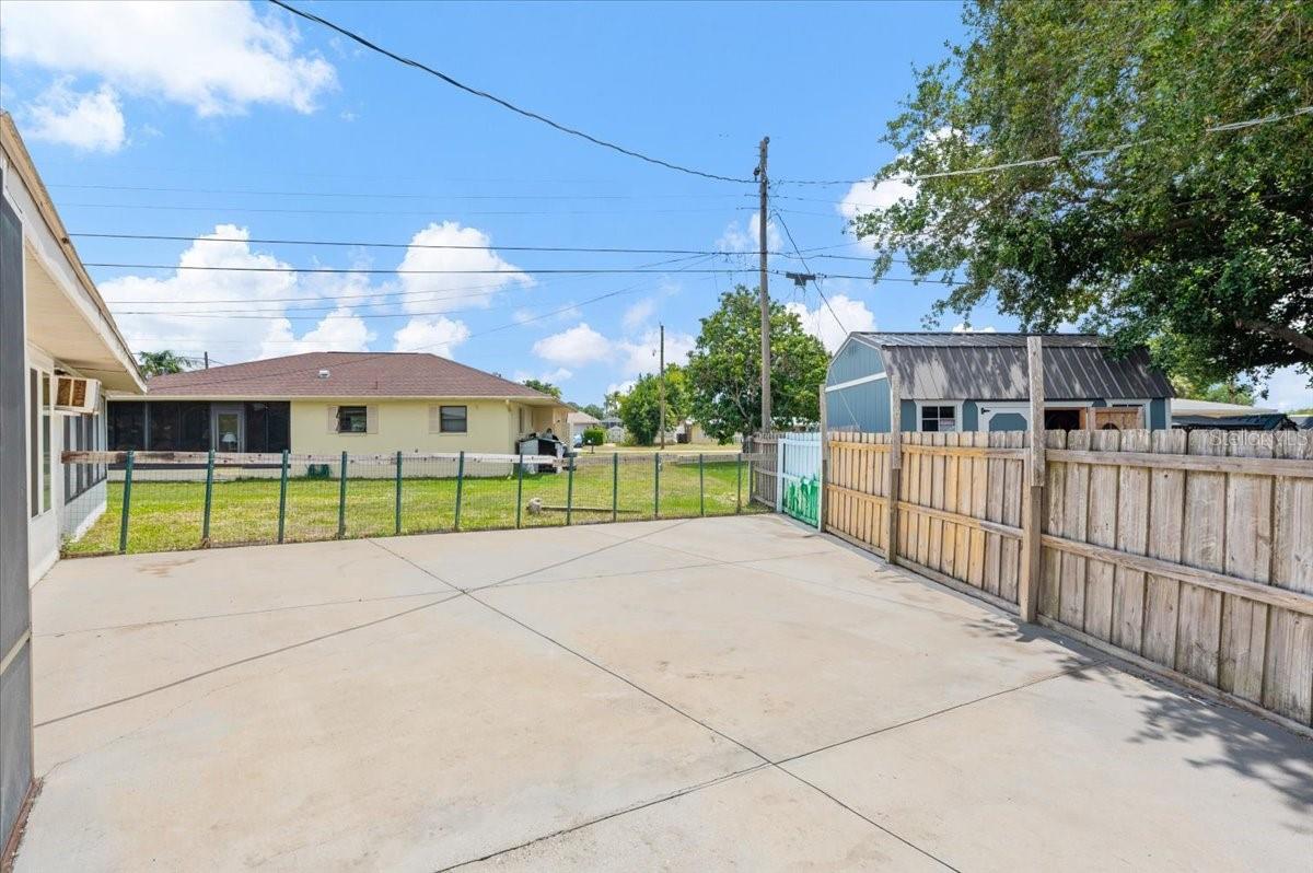 SOUTH VENICE - Residential