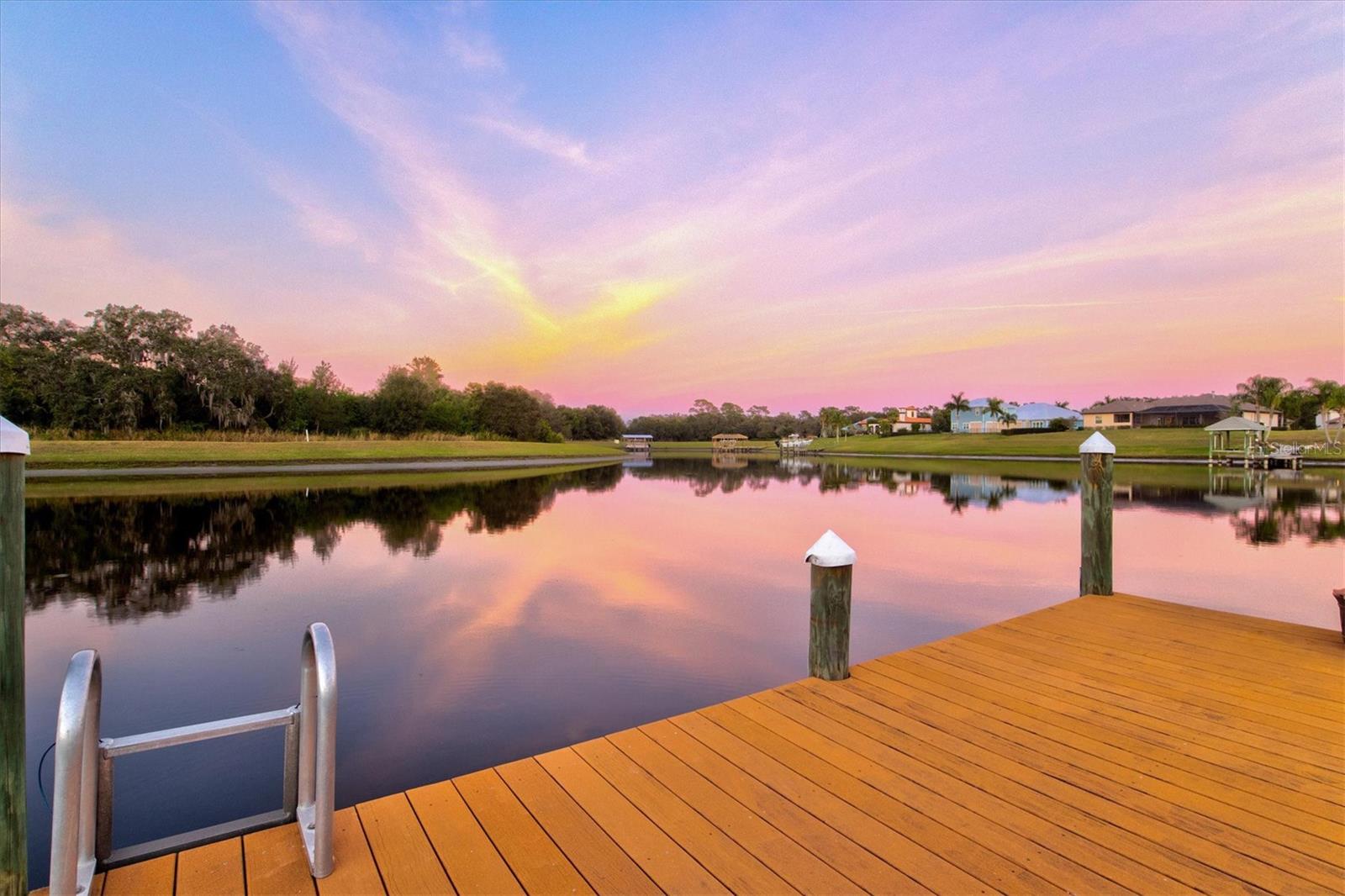 WINDING RIVER - Residential