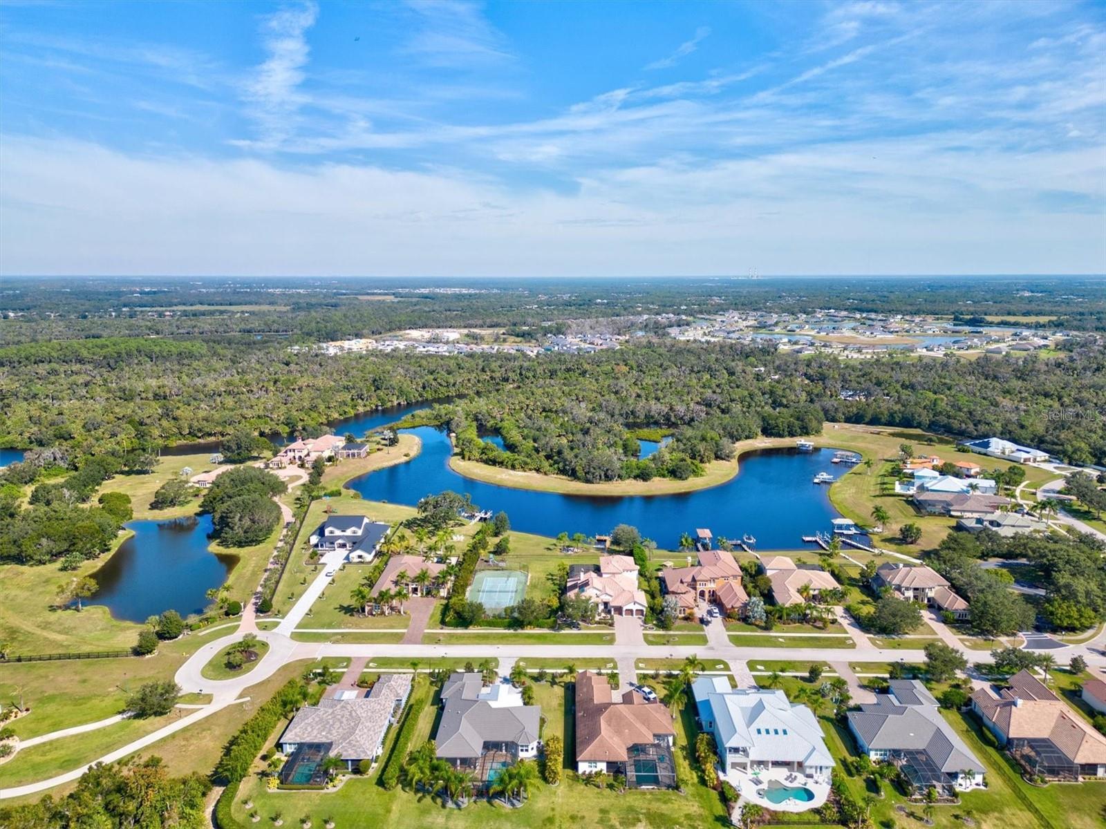 WINDING RIVER - Residential