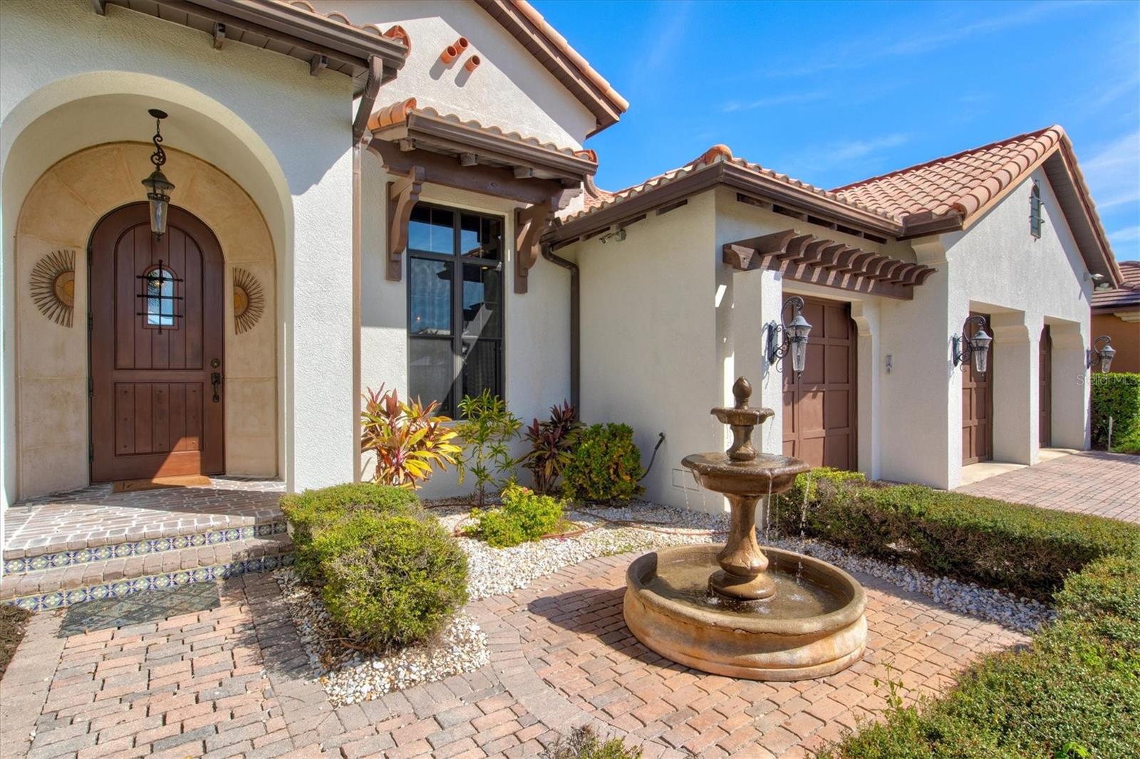 WINDING RIVER - Residential