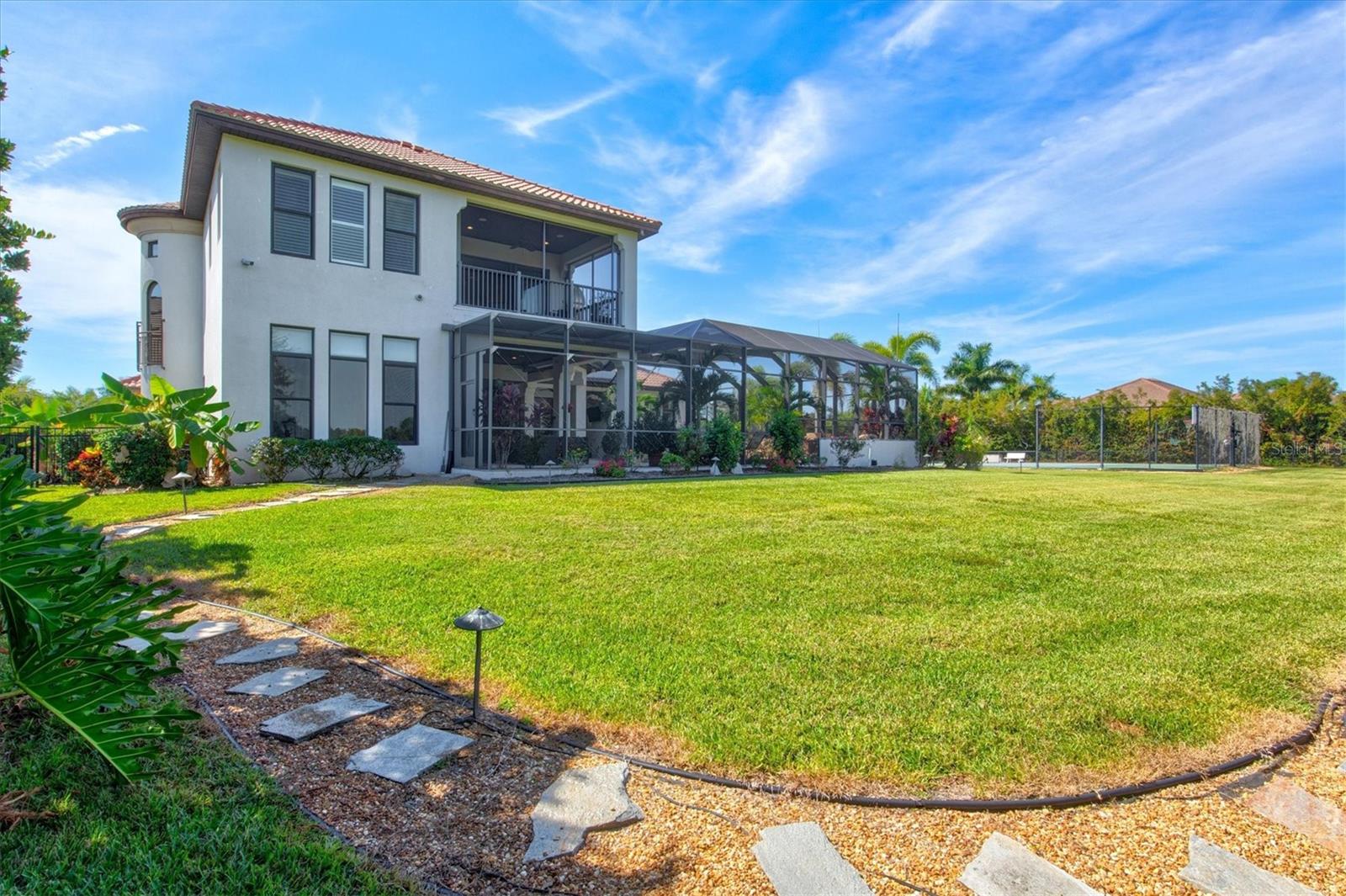 WINDING RIVER - Residential