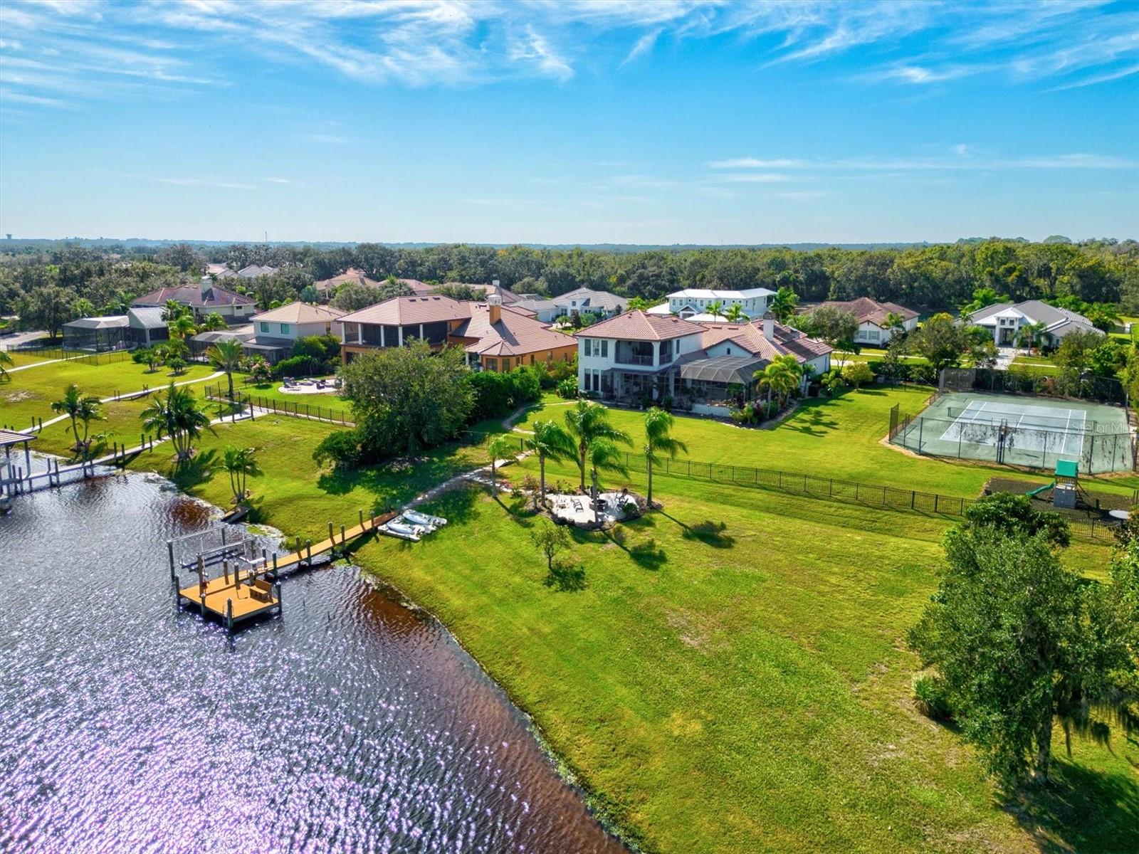 WINDING RIVER - Residential