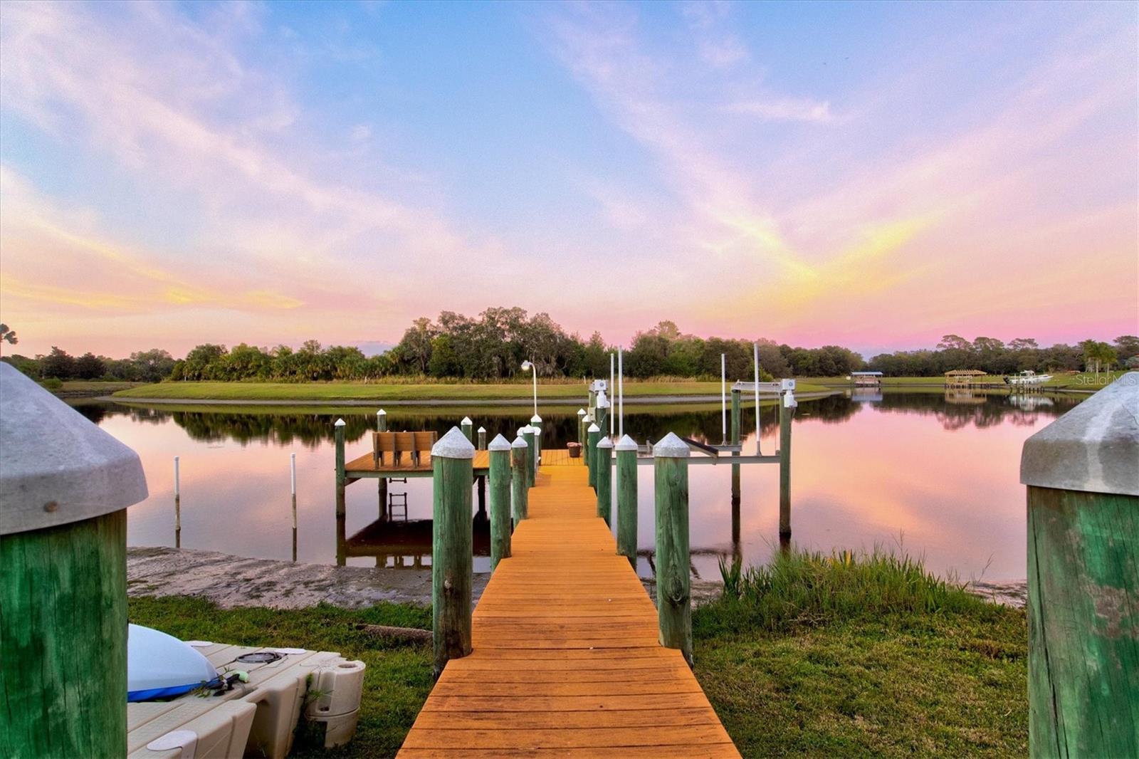 WINDING RIVER - Residential