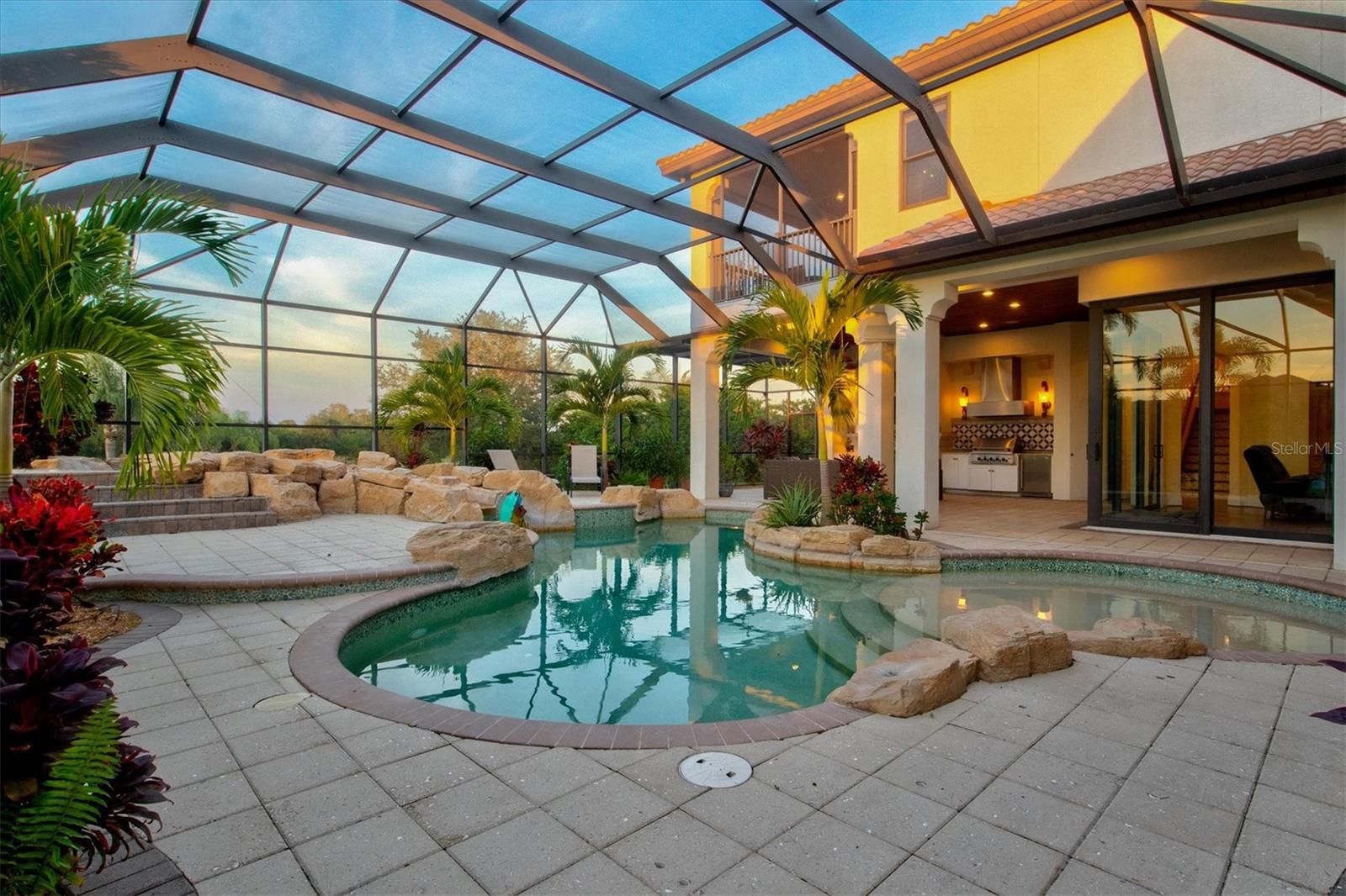 WINDING RIVER - Residential