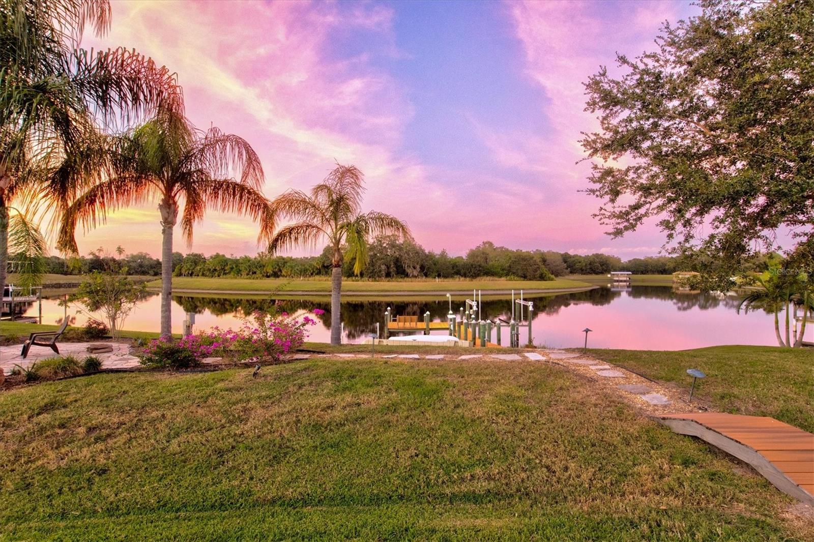 WINDING RIVER - Residential