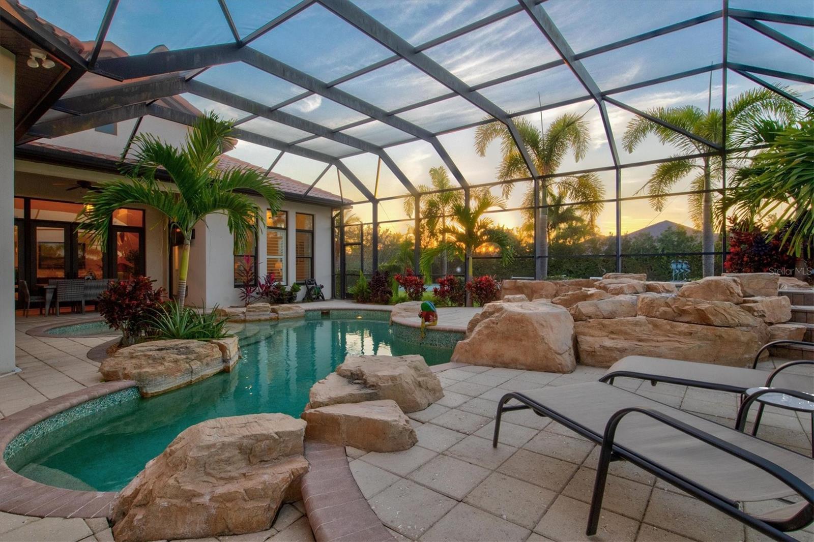 WINDING RIVER - Residential