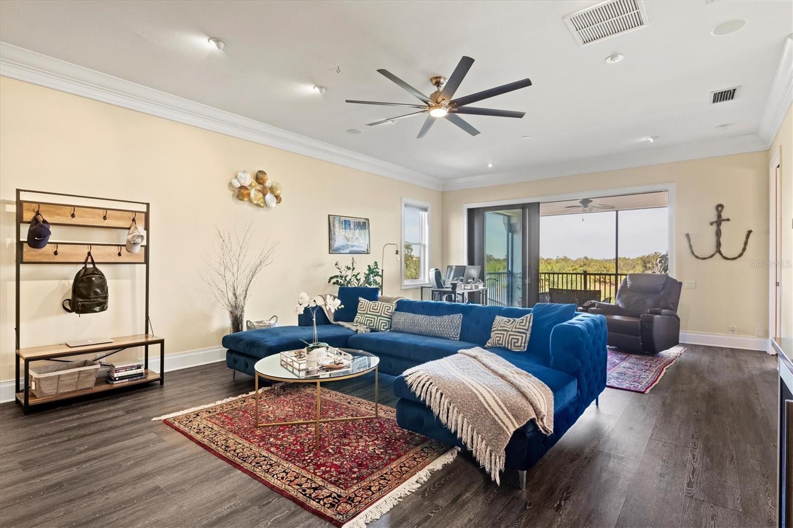 WINDING RIVER - Residential