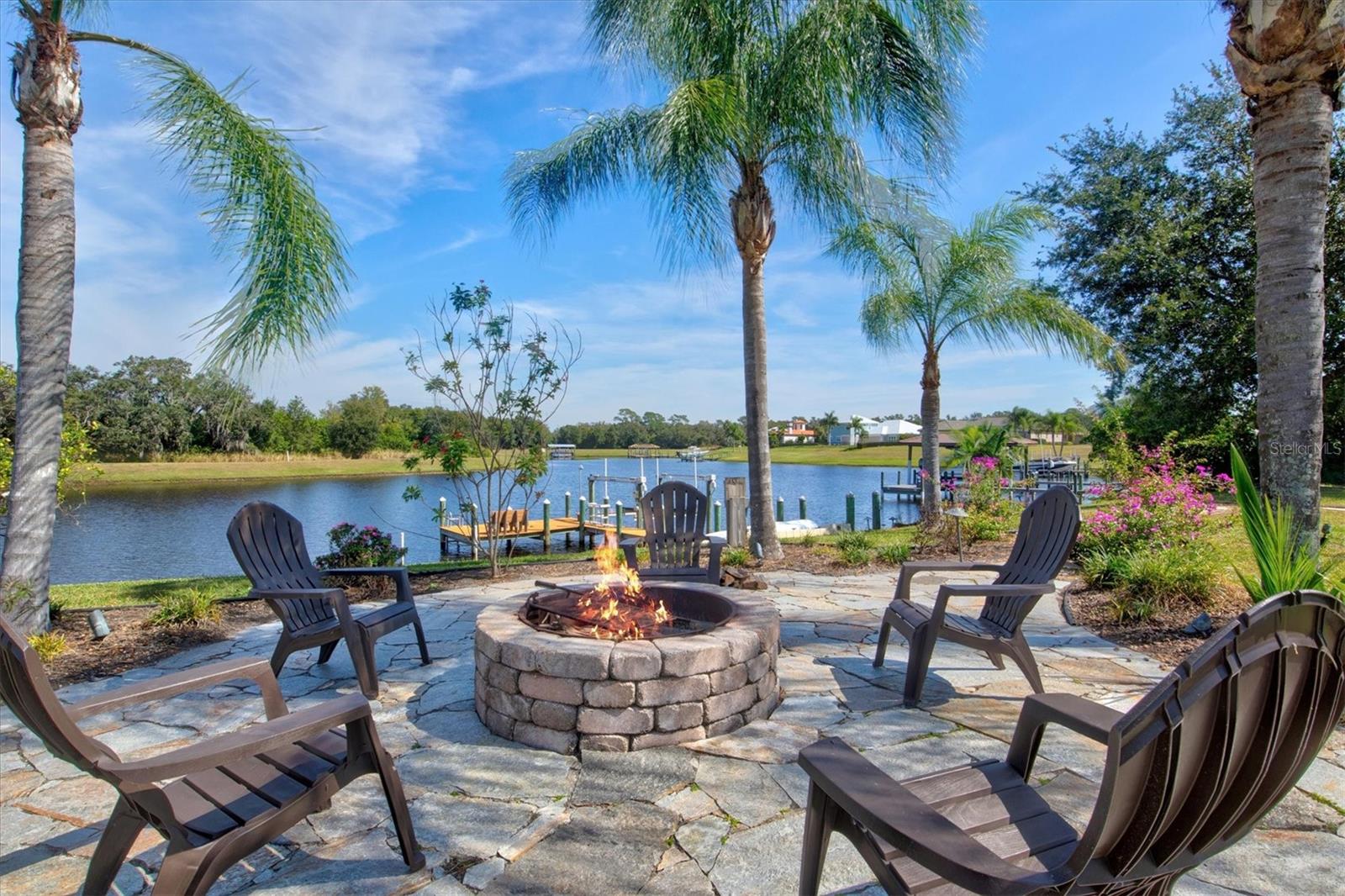 WINDING RIVER - Residential