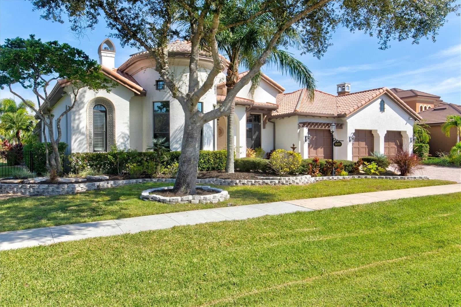 WINDING RIVER - Residential