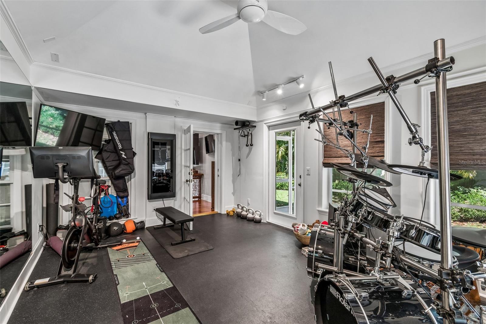 VILLA ROSA PARK - Residential