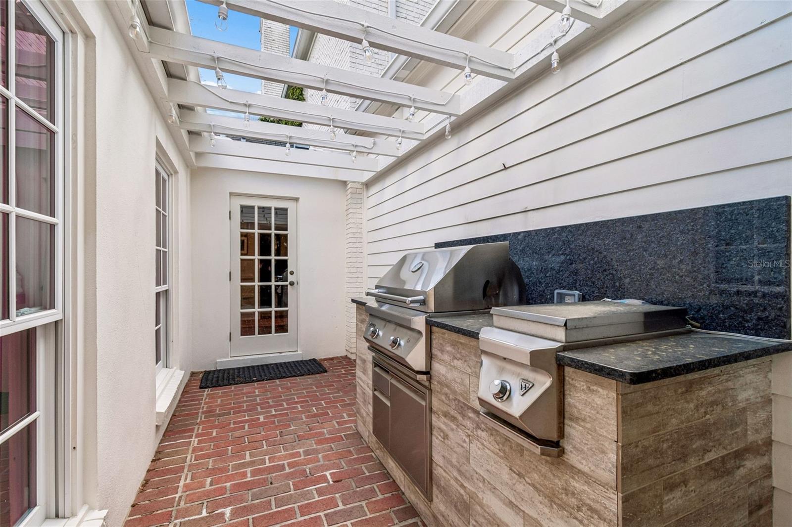 VILLA ROSA PARK - Residential