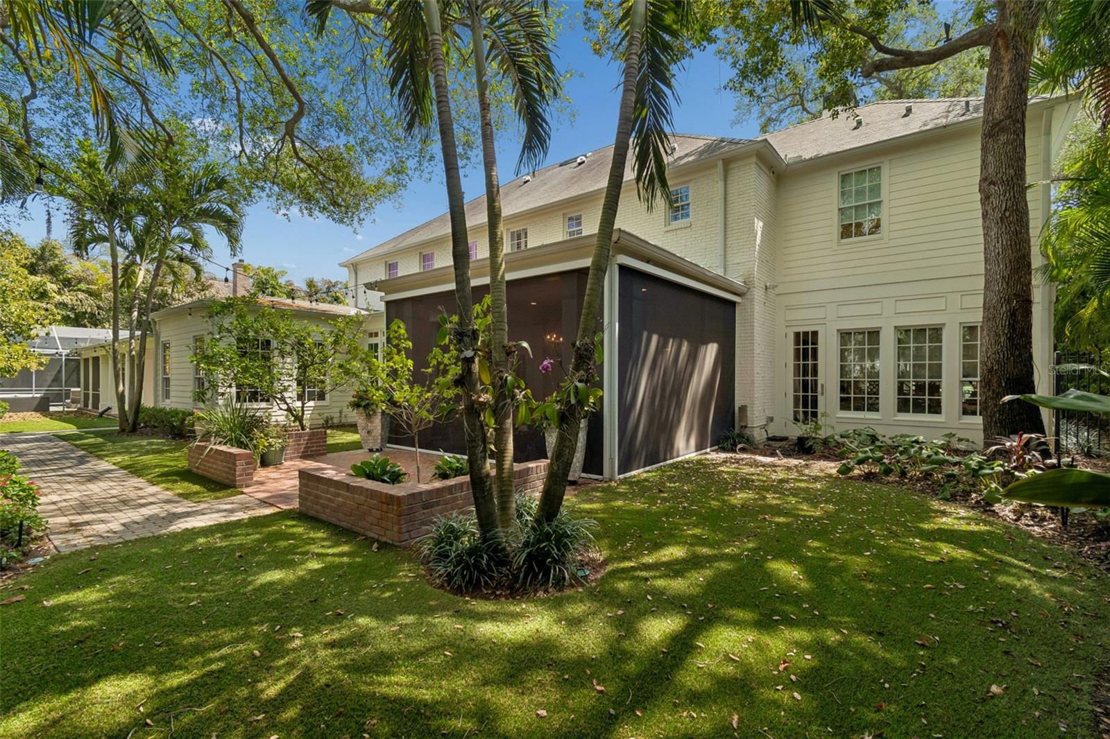 VILLA ROSA PARK - Residential