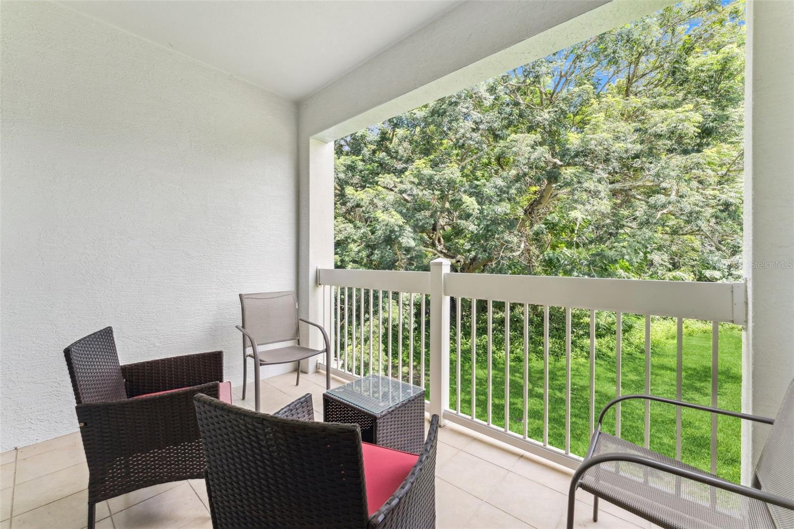 HERITAGE CROSSING CONDO PH 1 - Residential