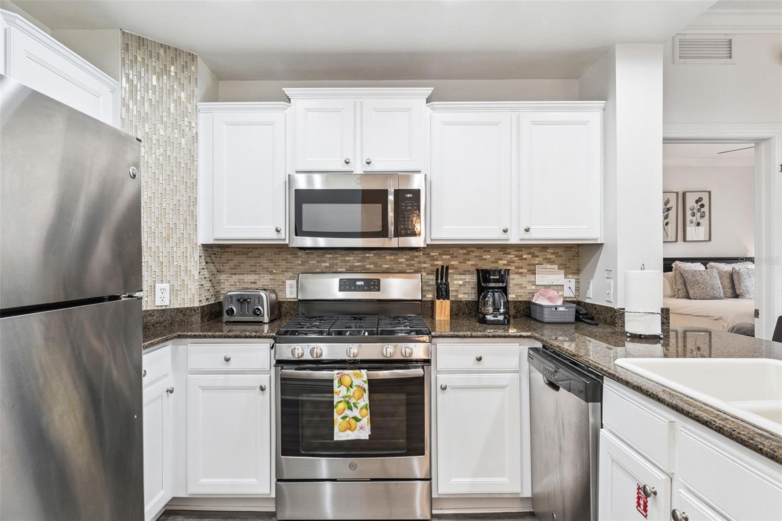 HERITAGE CROSSING CONDO PH 1 - Residential