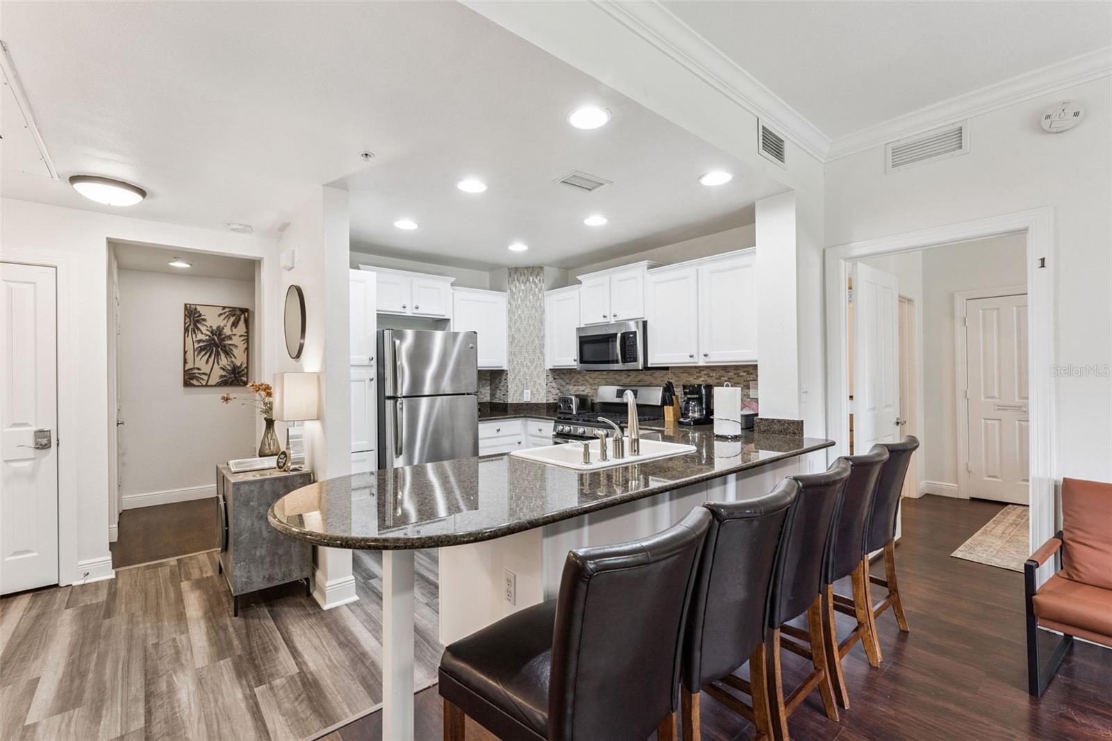 HERITAGE CROSSING CONDO PH 1 - Residential