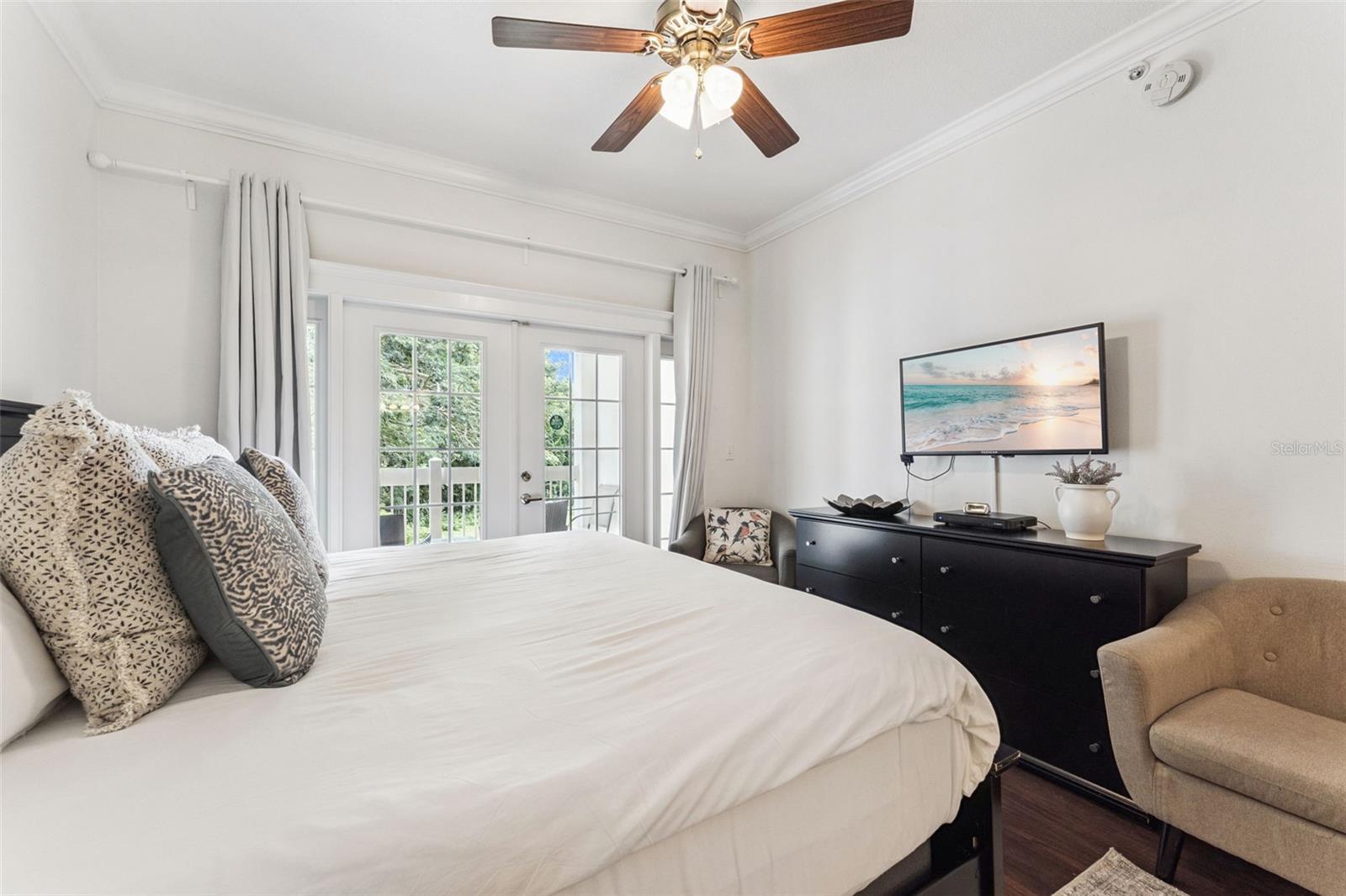 HERITAGE CROSSING CONDO PH 1 - Residential