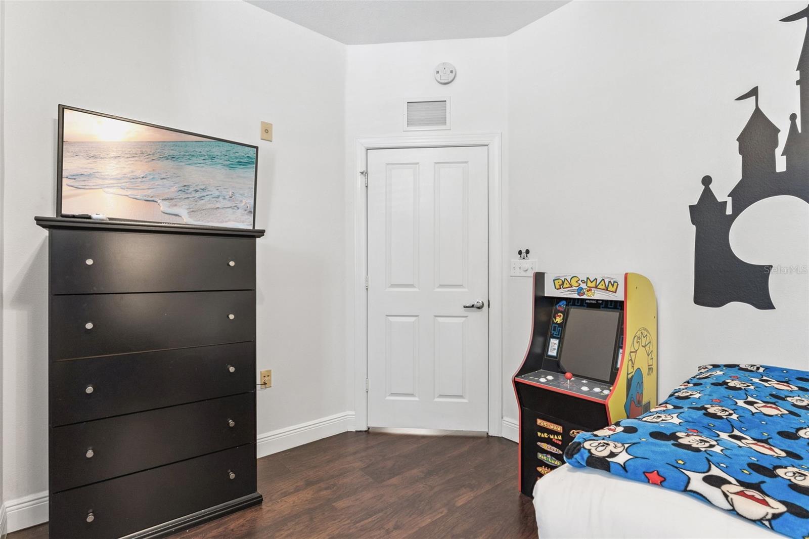 HERITAGE CROSSING CONDO PH 1 - Residential