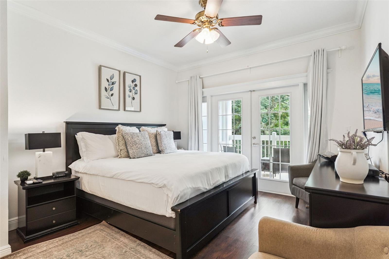 HERITAGE CROSSING CONDO PH 1 - Residential
