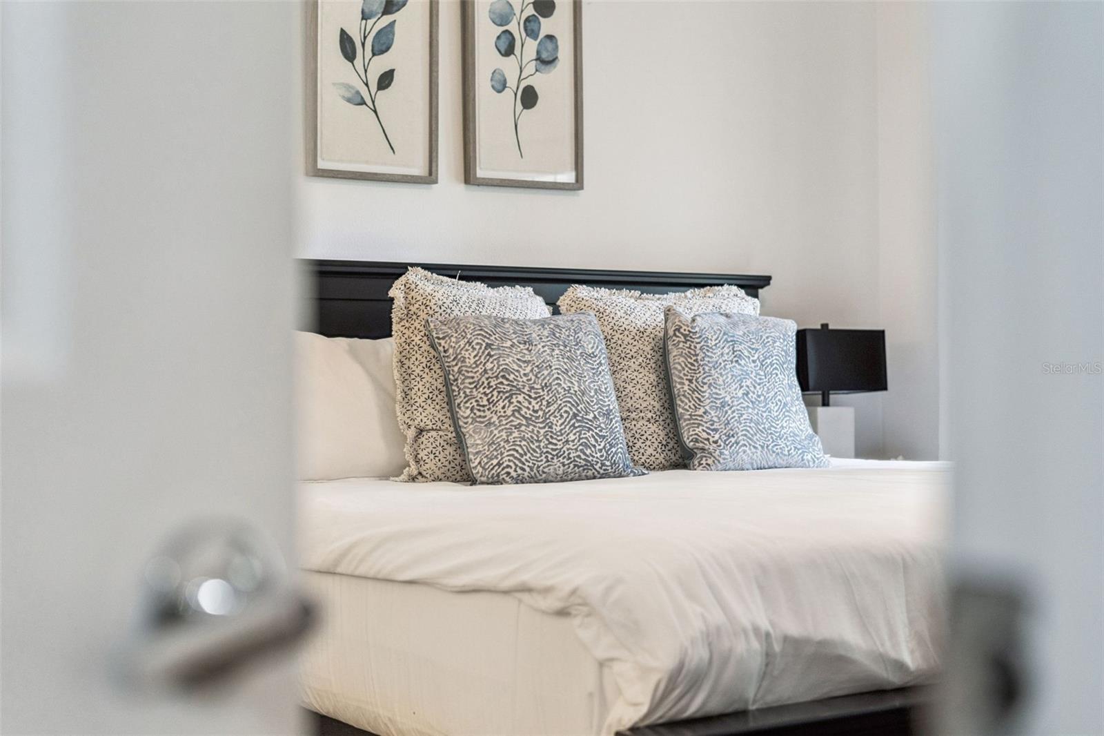 HERITAGE CROSSING CONDO PH 1 - Residential