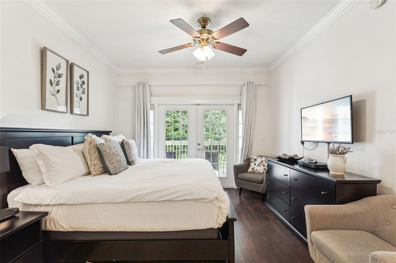 HERITAGE CROSSING CONDO PH 1 - Residential