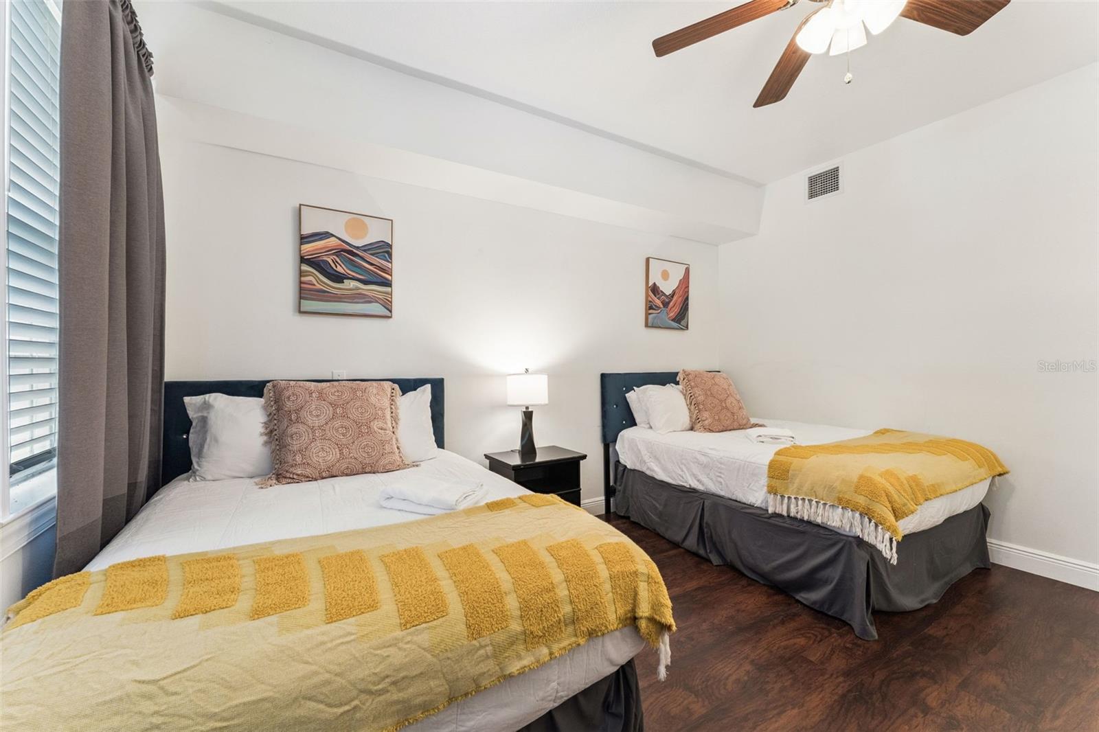 HERITAGE CROSSING CONDO PH 1 - Residential