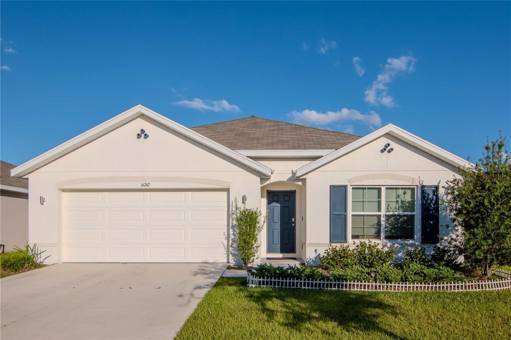 Photo of 16742 Sunburst Lake Street, Wimauma, FL 33598 (MLS # A4669159)