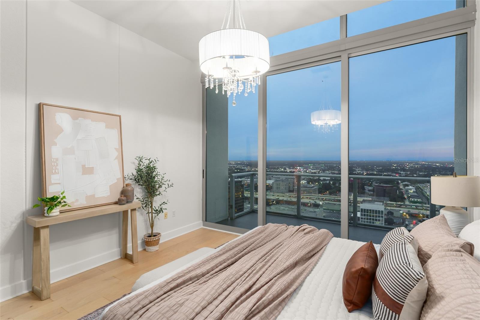 VUE AT LAKE EOLA CONDOMINIUMS - Residential