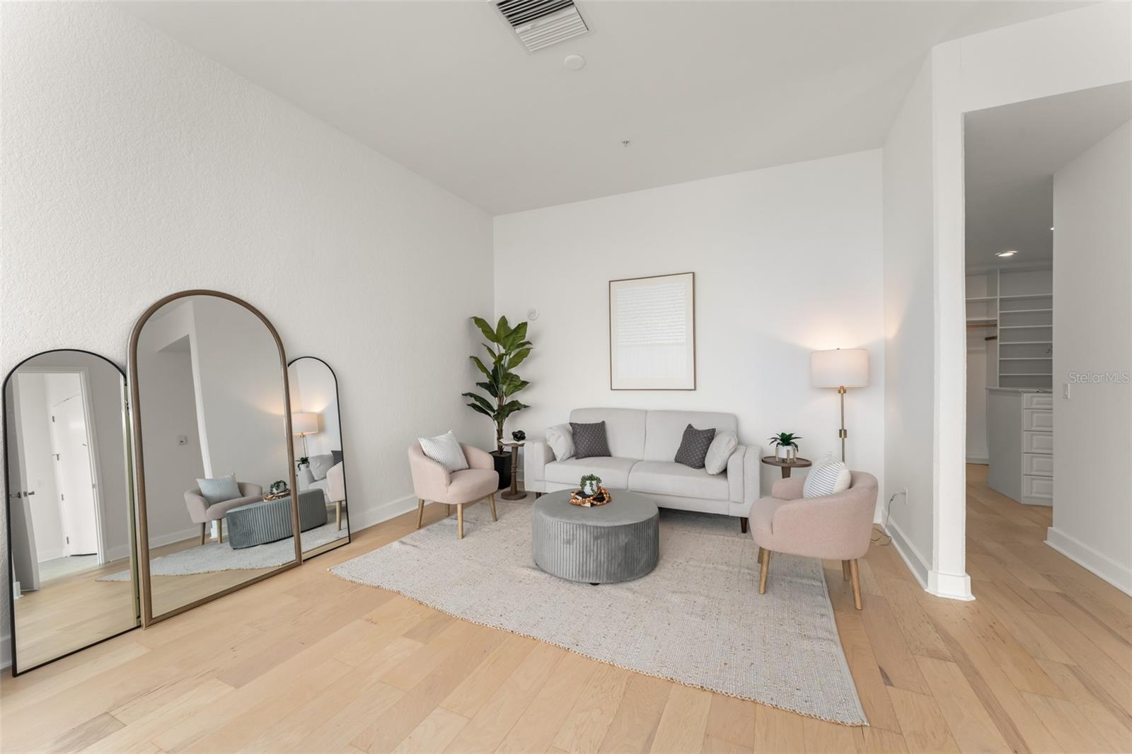 VUE AT LAKE EOLA CONDOMINIUMS - Residential