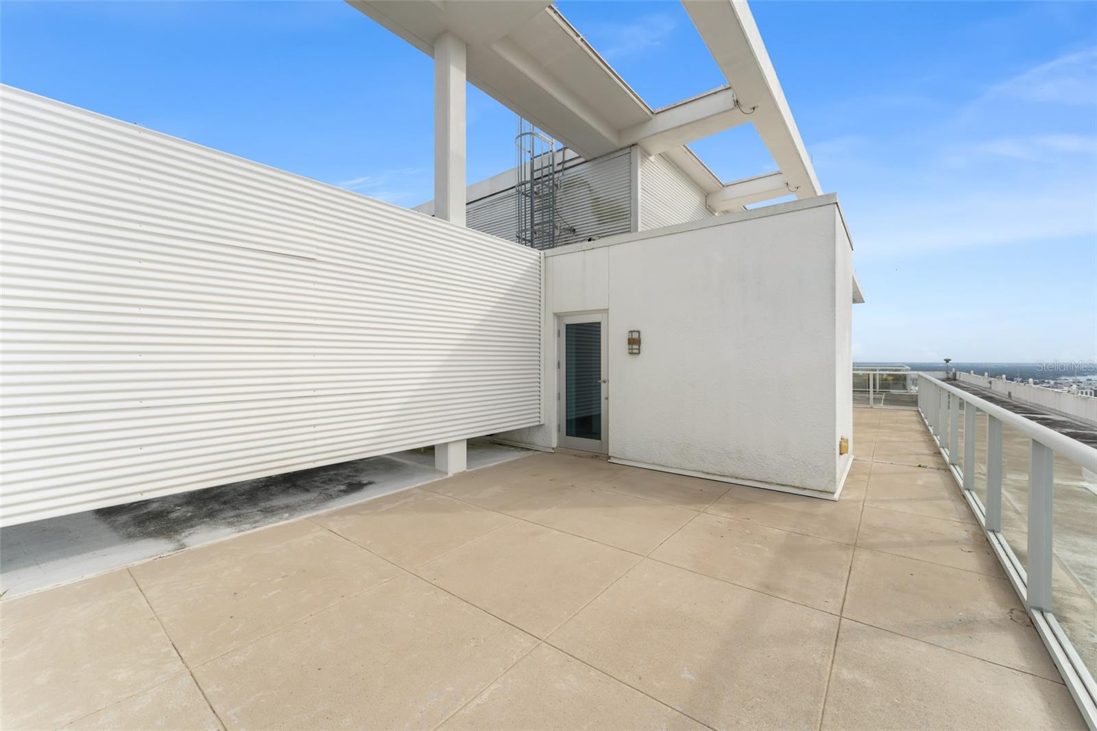 VUE AT LAKE EOLA CONDOMINIUMS - Residential