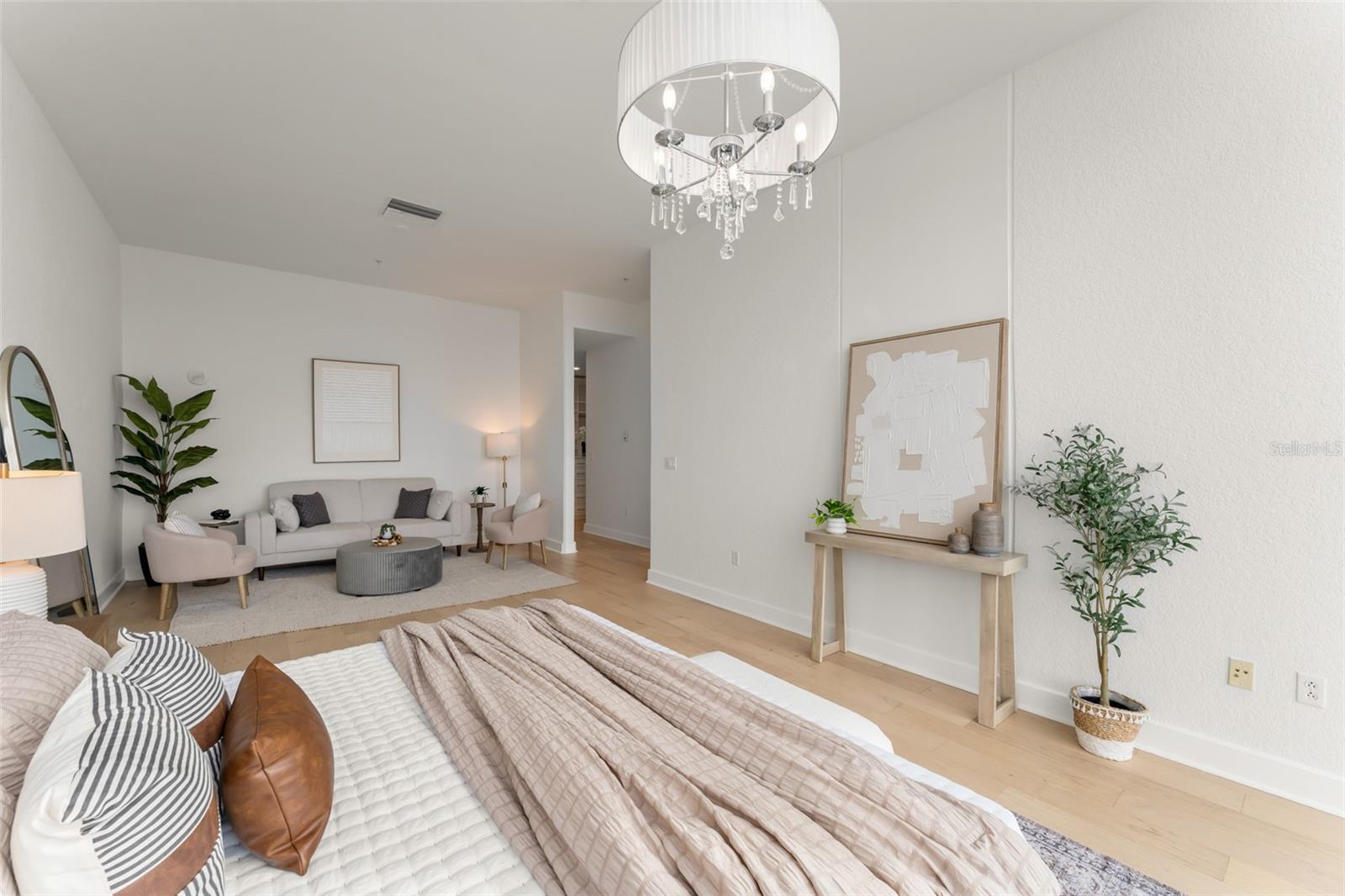 VUE AT LAKE EOLA CONDOMINIUMS - Residential