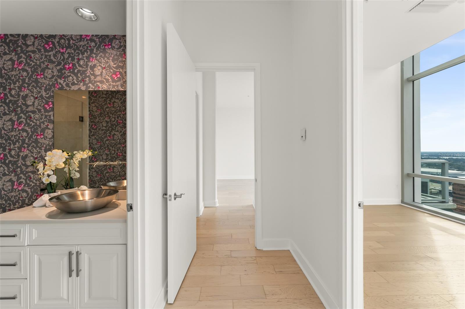 VUE AT LAKE EOLA CONDOMINIUMS - Residential