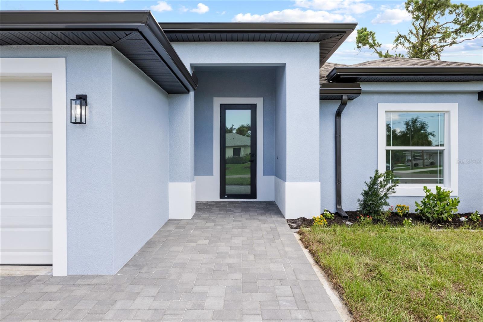 152 ALBATROSS ROAD