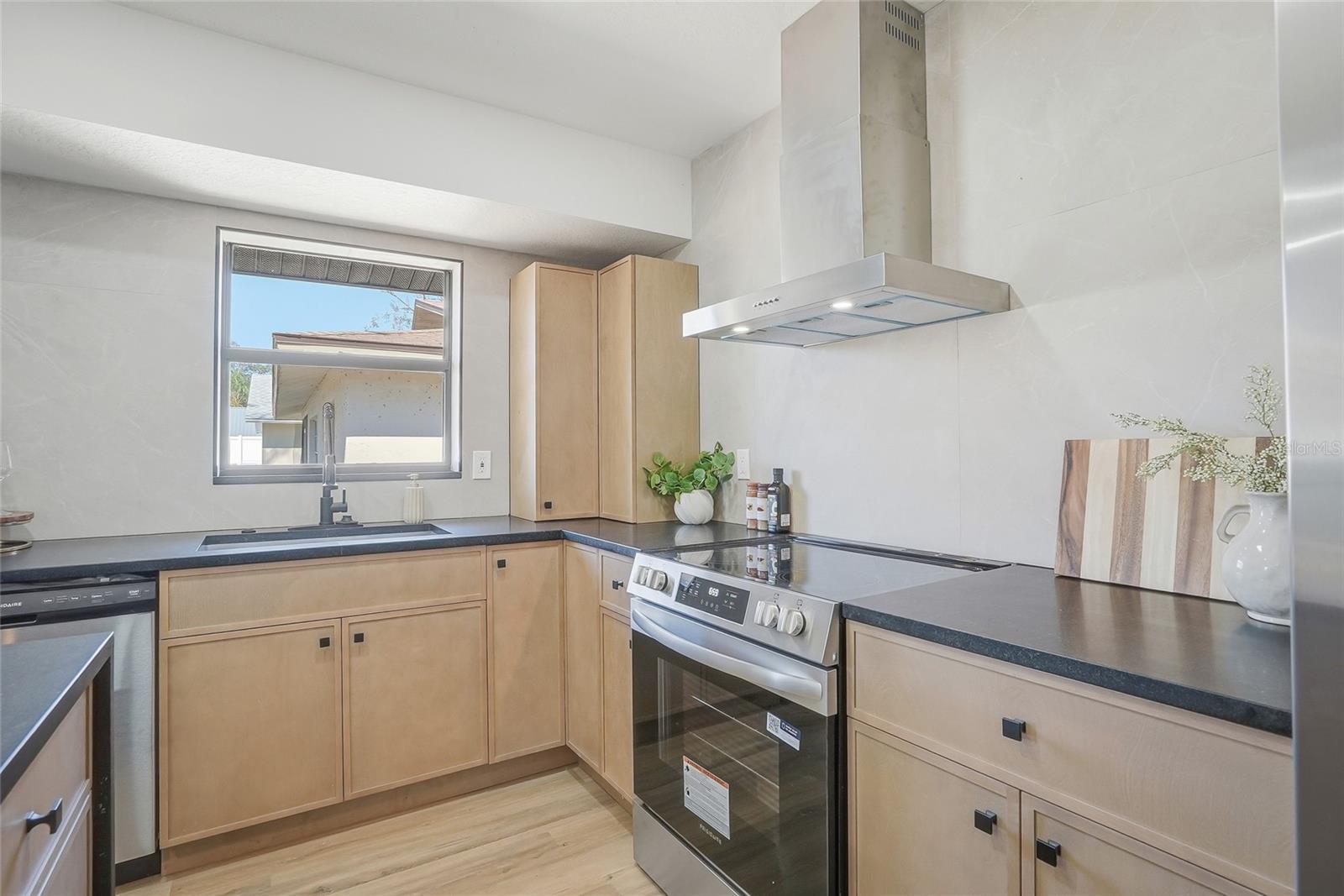 MORNING GLORY RIDGE - Residential