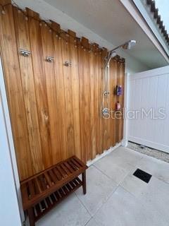 GULF GATE WOODS - Residential Lease