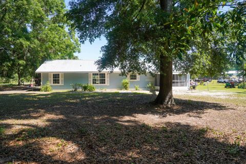 Tiny photo for 1890 NW 167th Place, Trenton, FL 32693 (MLS # GC530196)