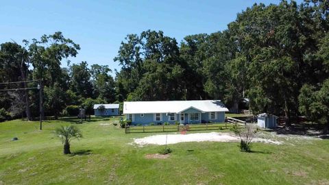 Tiny photo for 1890 NW 167th Place, Trenton, FL 32693 (MLS # GC530196)