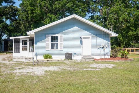 Tiny photo for 1890 NW 167th Place, Trenton, FL 32693 (MLS # GC530196)