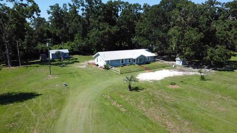 Tiny photo for 1890 NW 167th Place, Trenton, FL 32693 (MLS # GC530196)