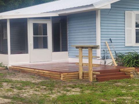 Tiny photo for 1890 NW 167th Place, Trenton, FL 32693 (MLS # GC530196)