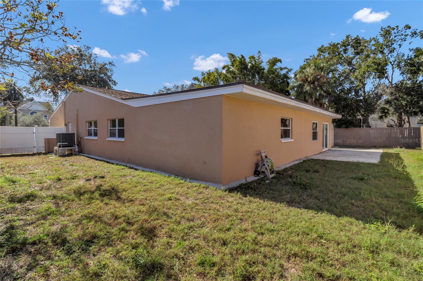 SUNSET HILLS - Residential