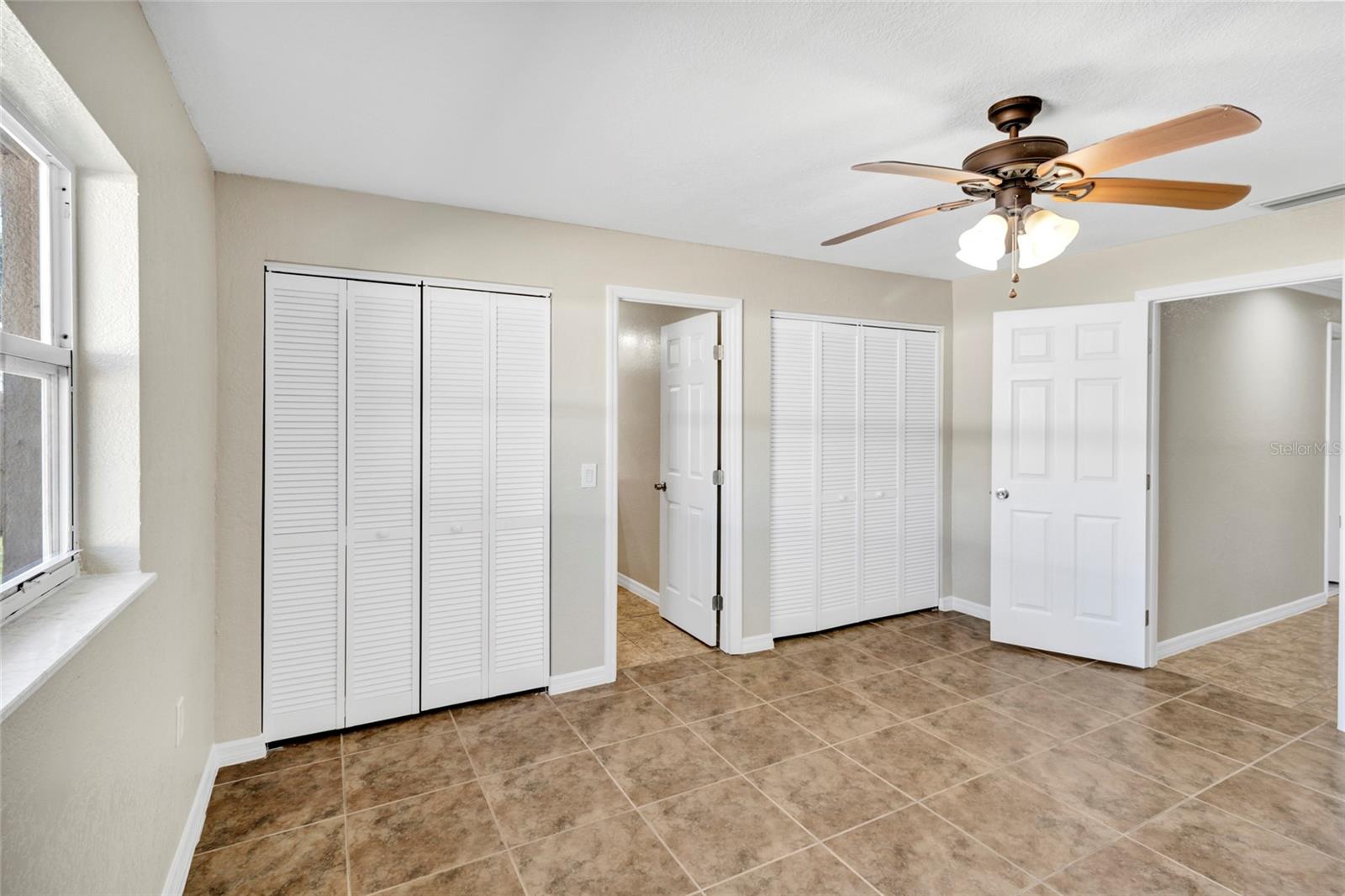 SUNSET HILLS - Residential