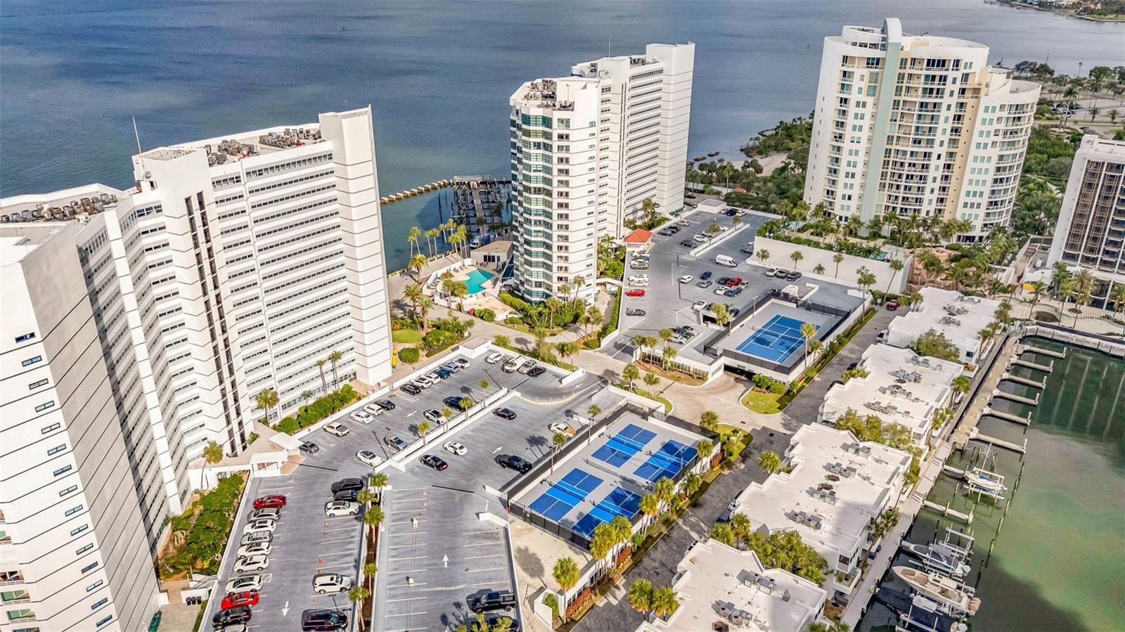 CONDO ON THE BAY TOWER I - Residential