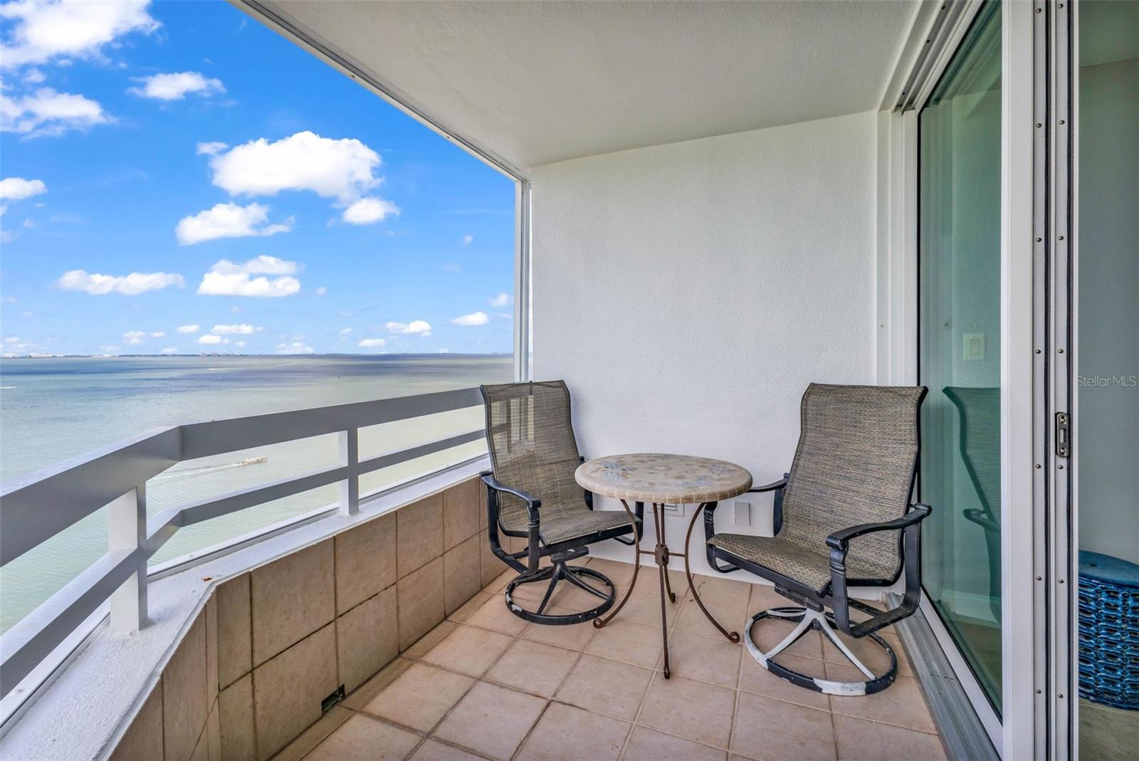 CONDO ON THE BAY TOWER I - Residential