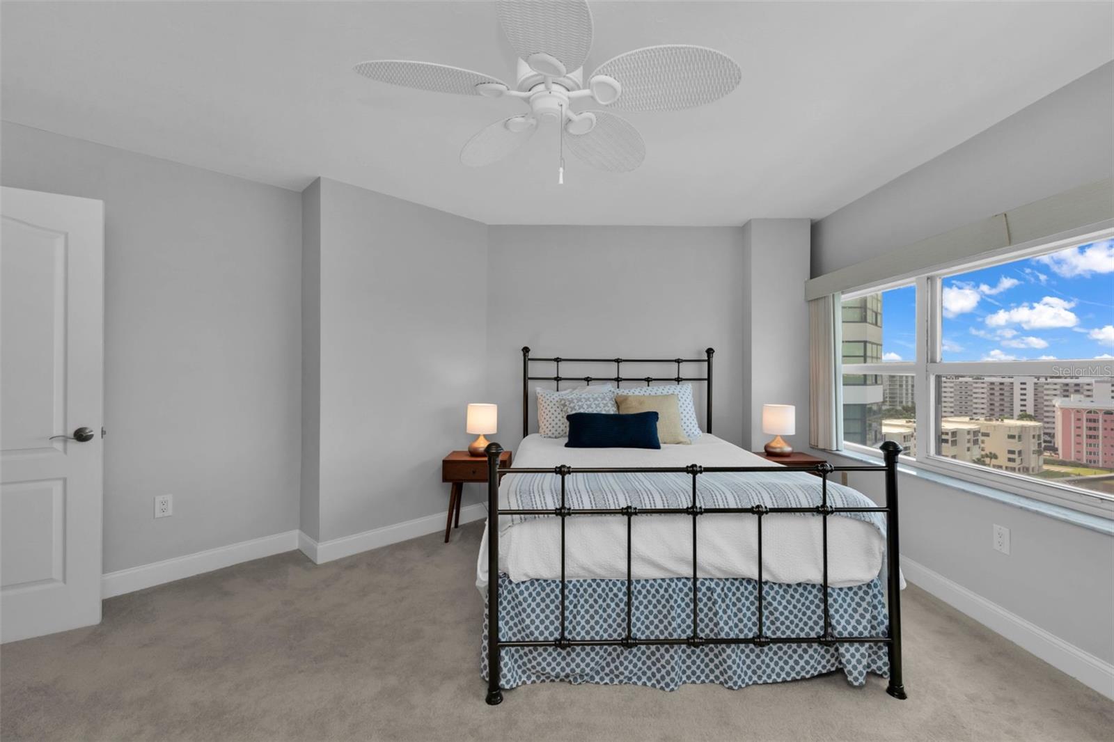 CONDO ON THE BAY TOWER I - Residential