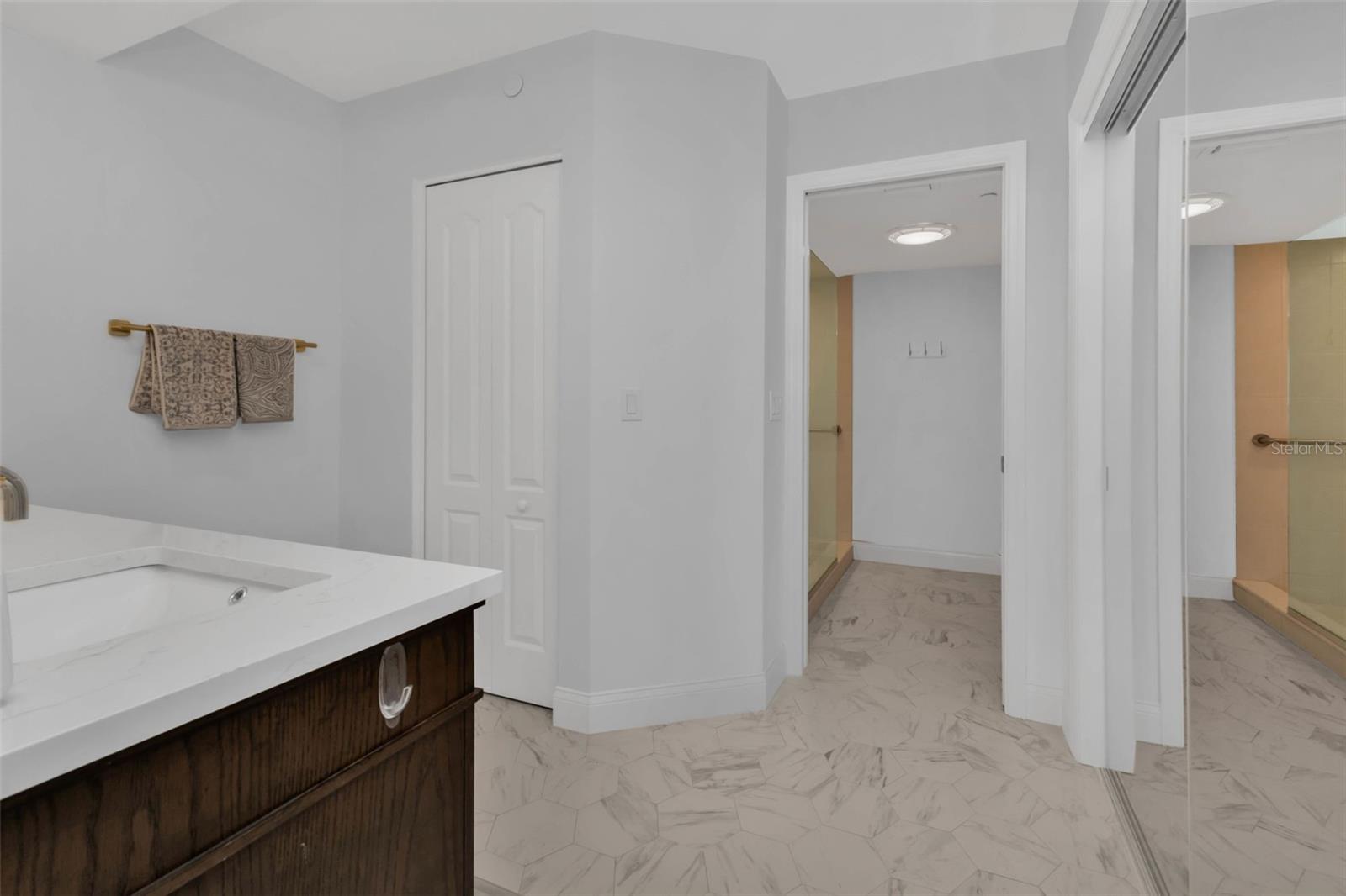 CONDO ON THE BAY TOWER I - Residential