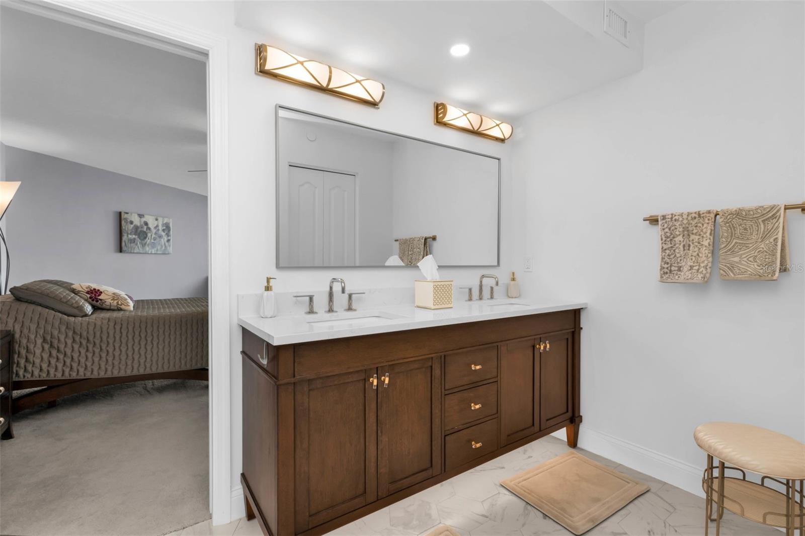 CONDO ON THE BAY TOWER I - Residential