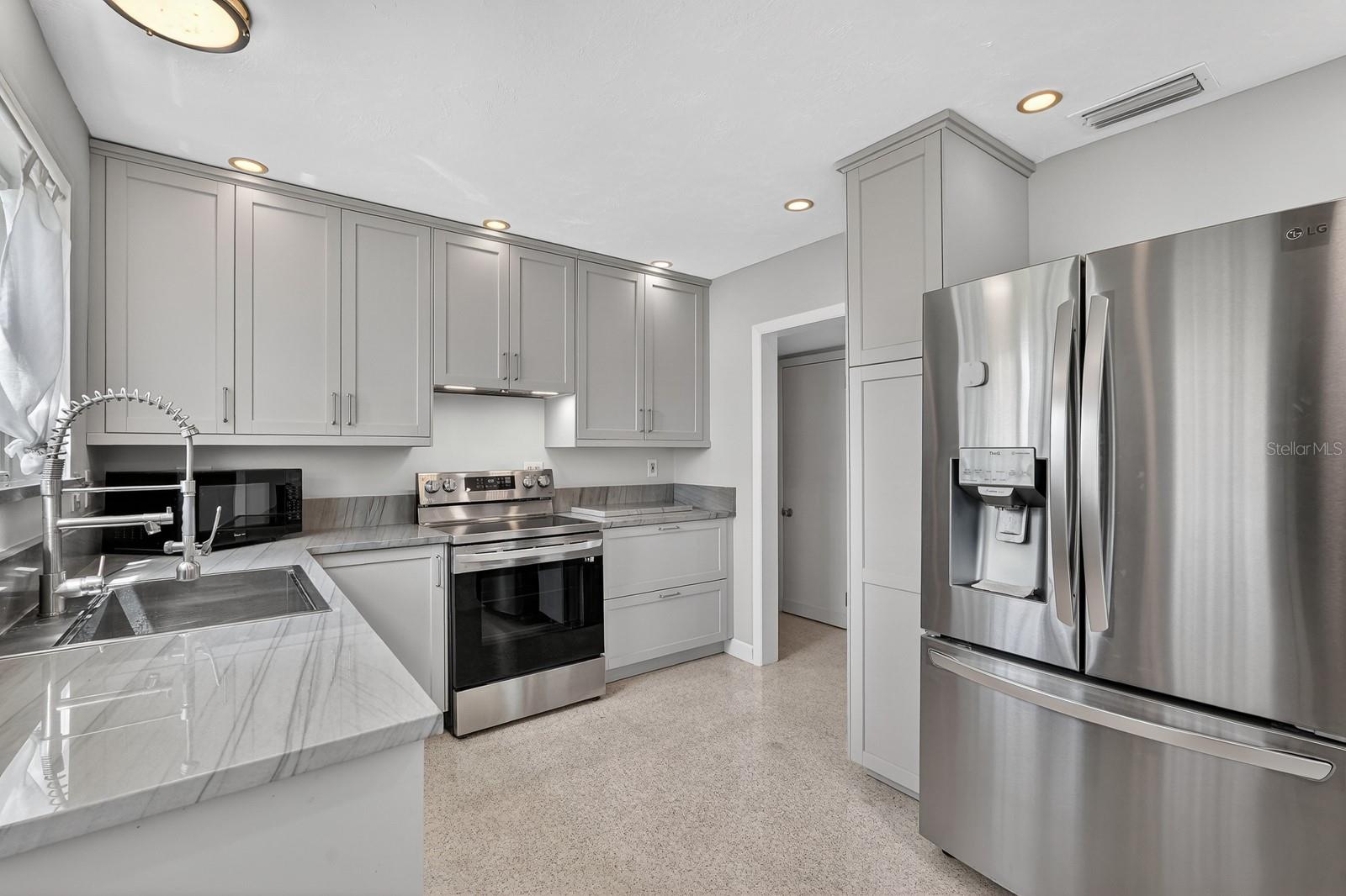 FAIRWAY UNIT 01 - Residential