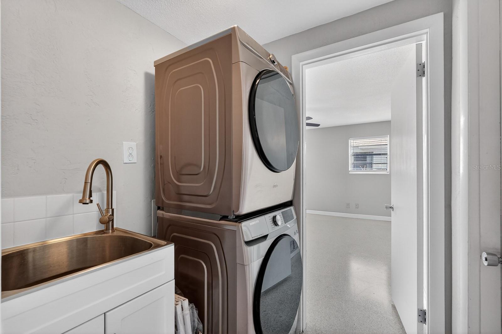 FAIRWAY UNIT 01 - Residential