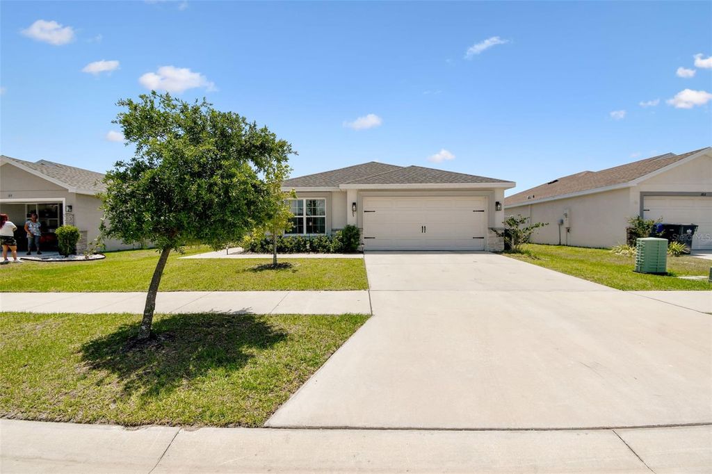 Photo of 105 Blue Alice Spring Court, Ruskin, FL 33570 (MLS # TB8377576)